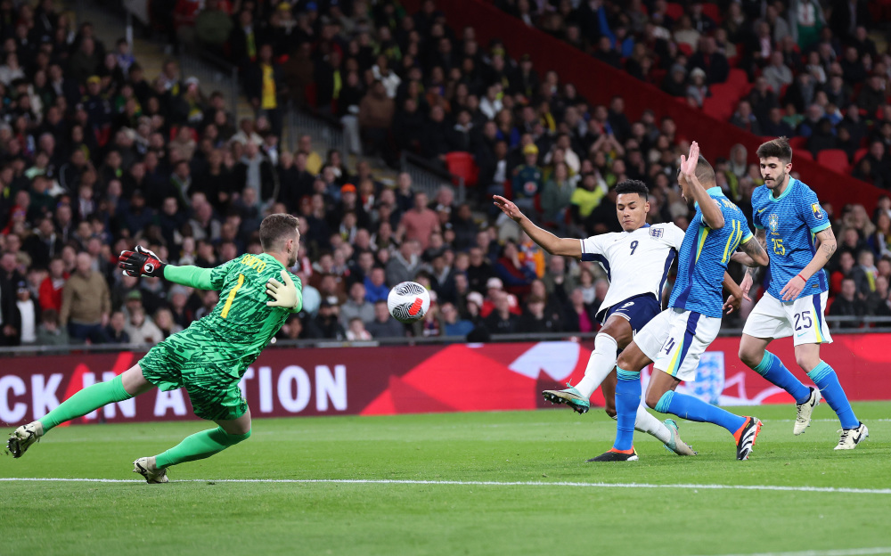 热领先后更 热领先后更