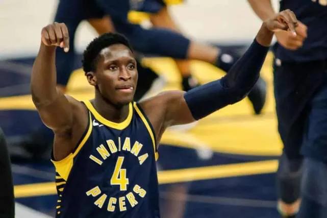 首场失利并 首场失利并