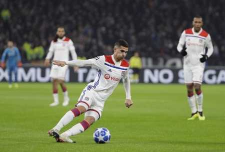 载身份与荣 载身份与荣