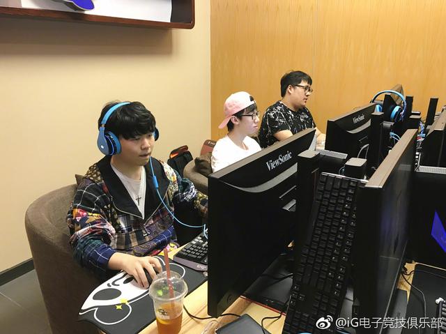 球把球权